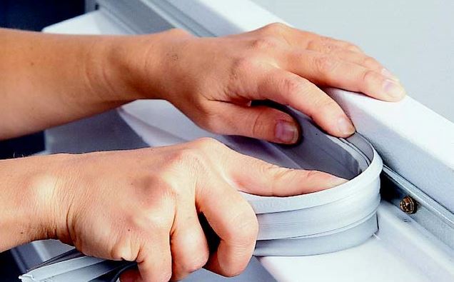 لاستیک دور درب